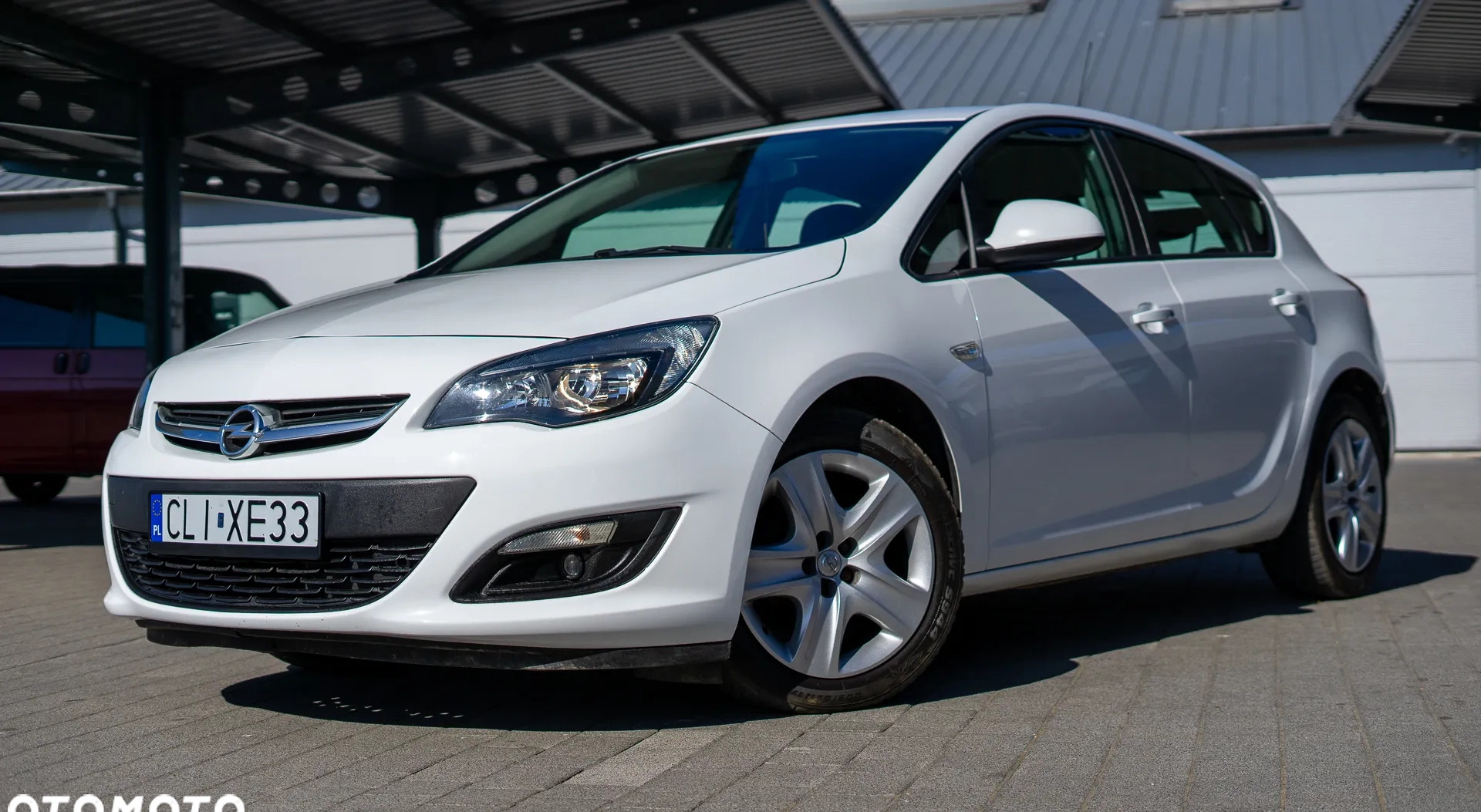 Opel Astra cena 27300 przebieg: 280886, rok produkcji 2013 z Lipno małe 742